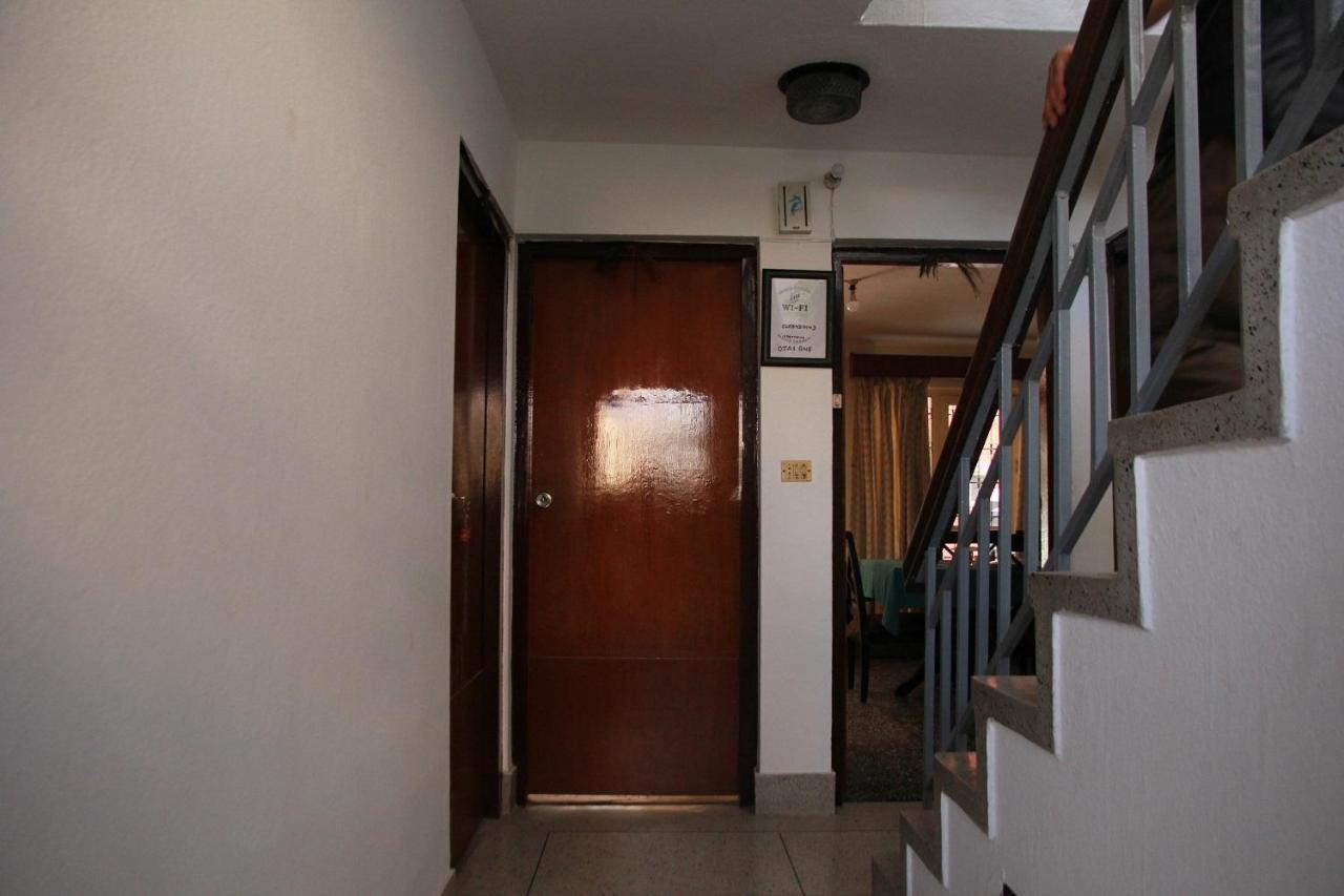 Ojas Wellness B&B Lalitpur Экстерьер фото